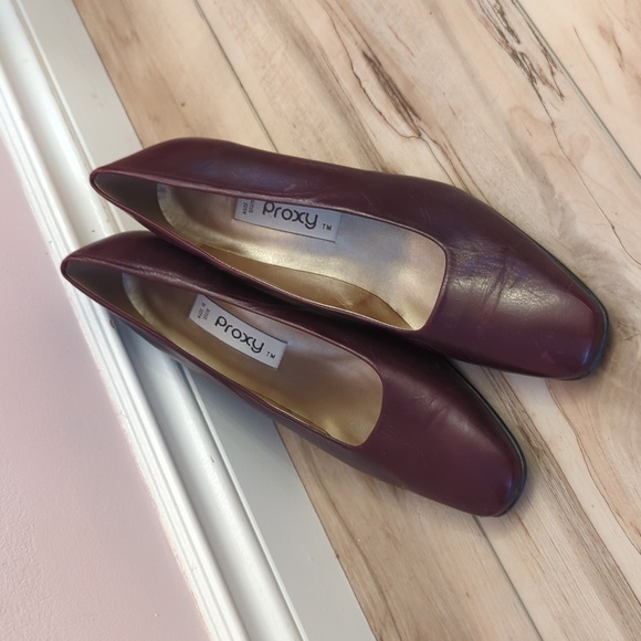 Proxy Burgundy Heels - Size 11 - Picture 2 of 4